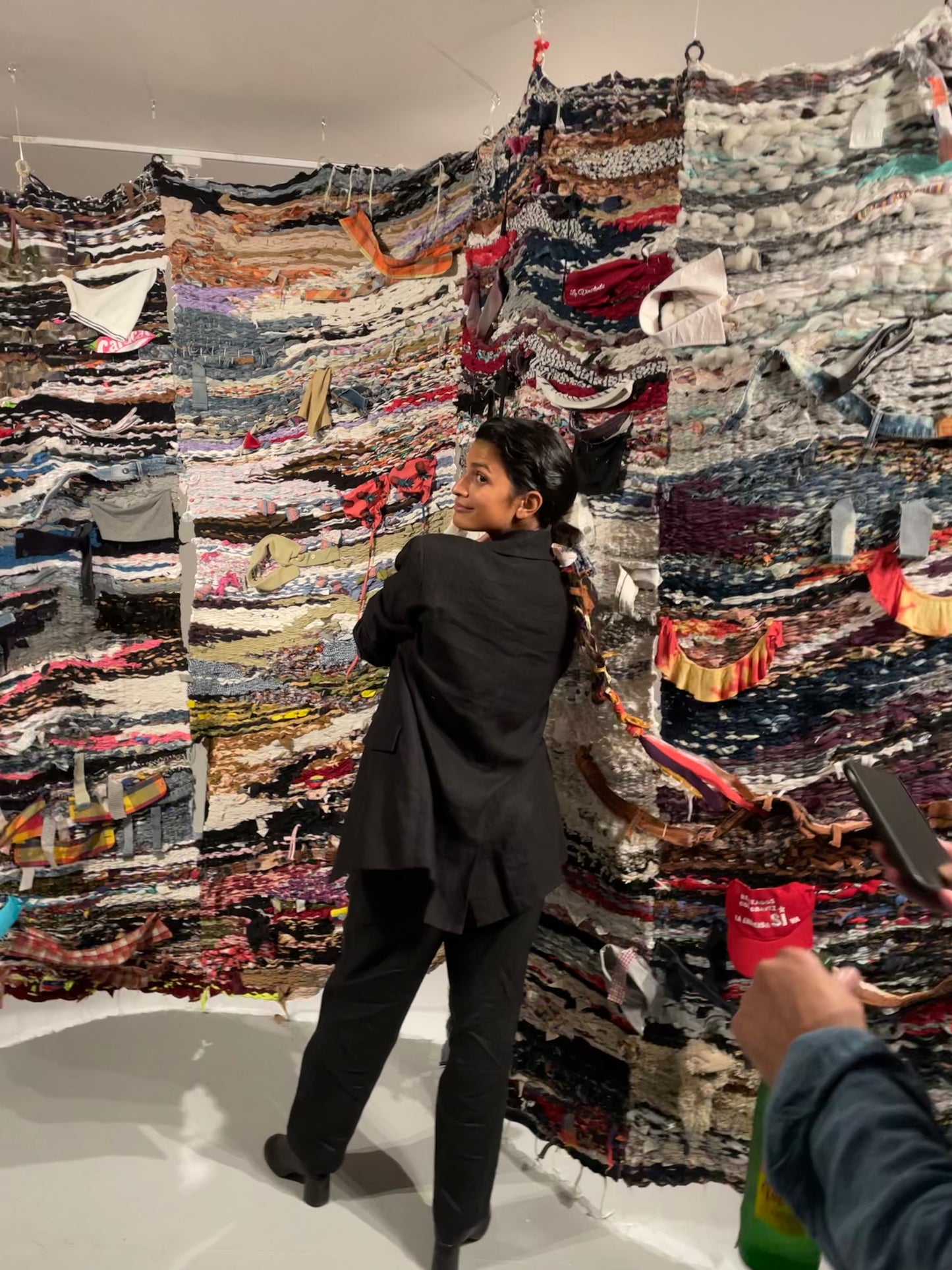 CASSANDRA MAYELA ALLEN | Intuitive Weaving