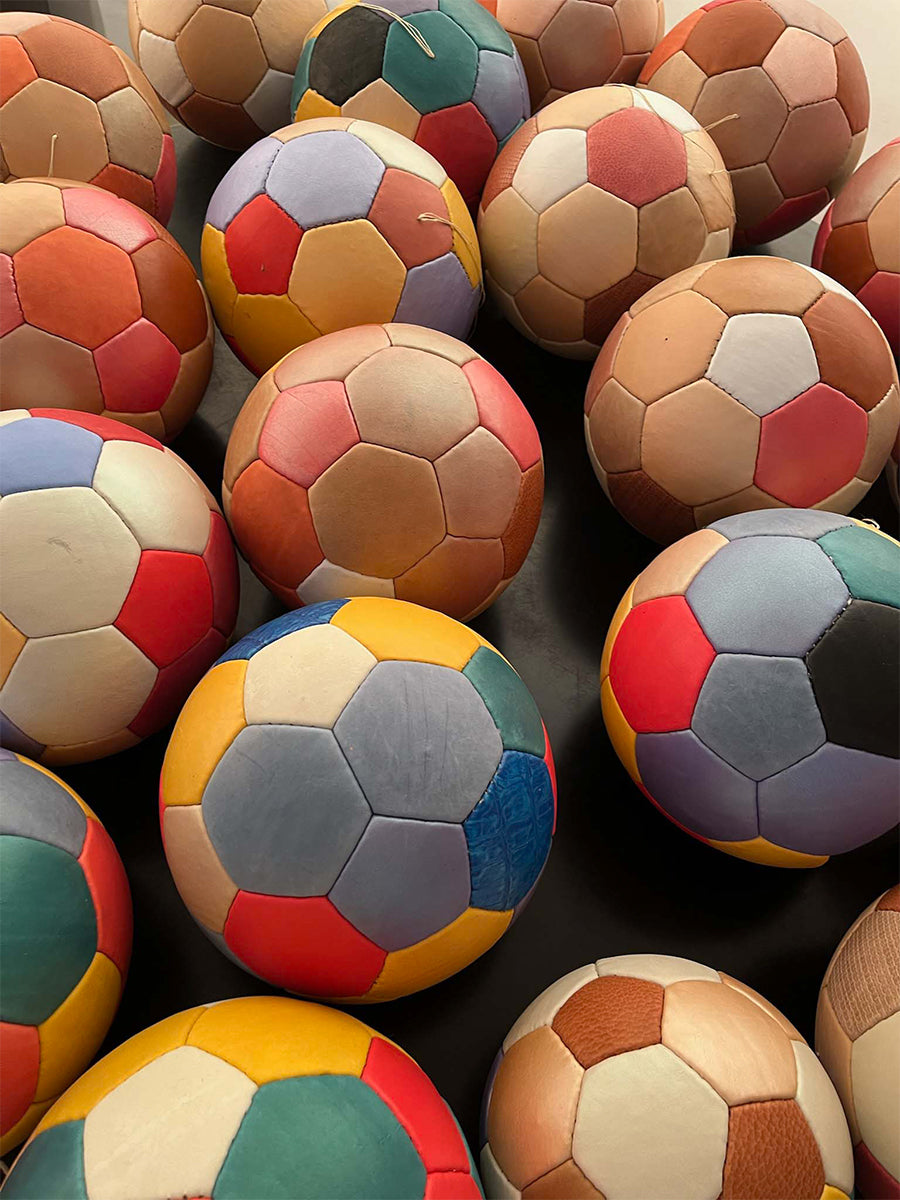 La Caprichosa | Ball N1