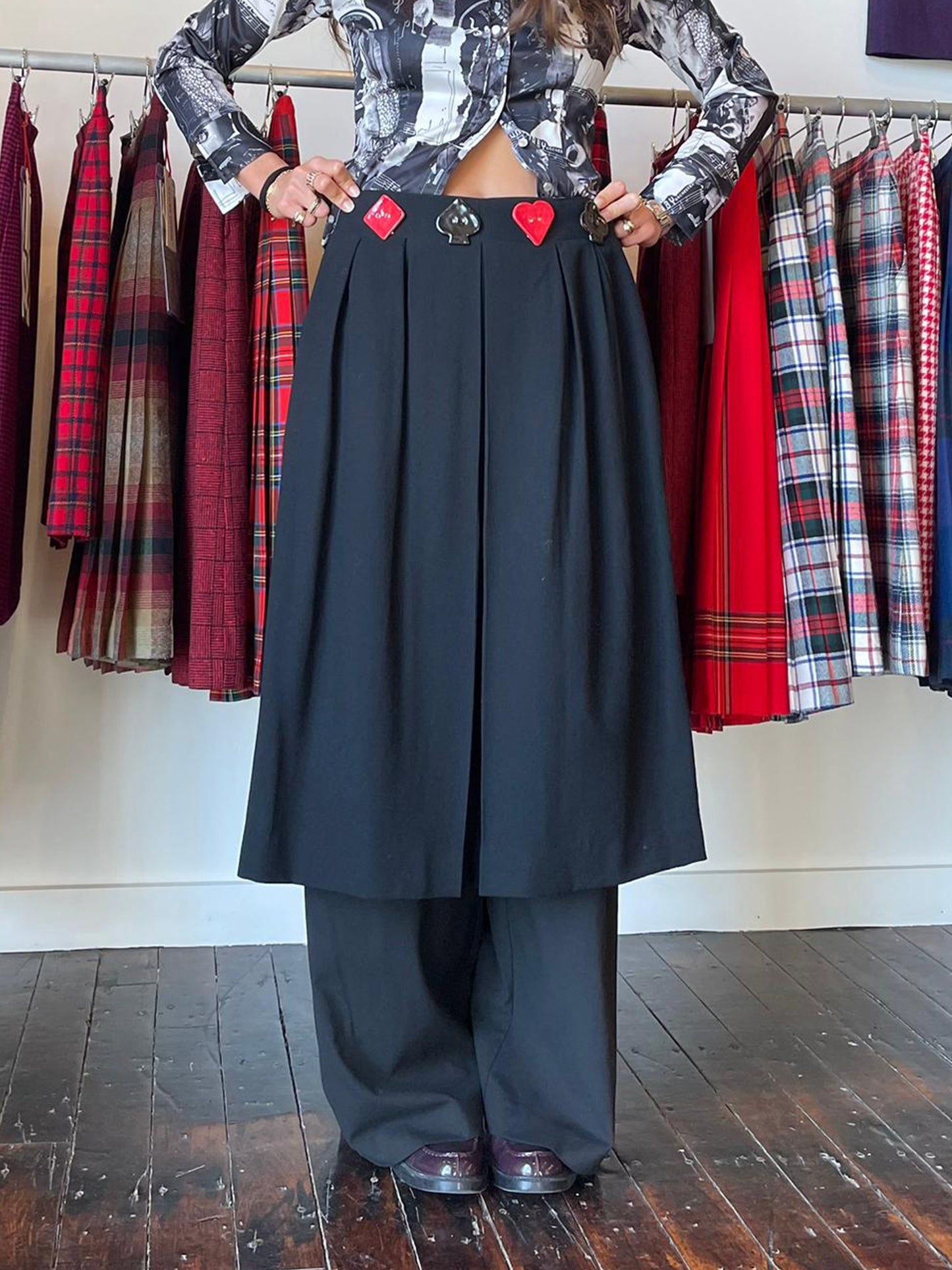 BUTTON EDIT | Ana Maria Brillembourg