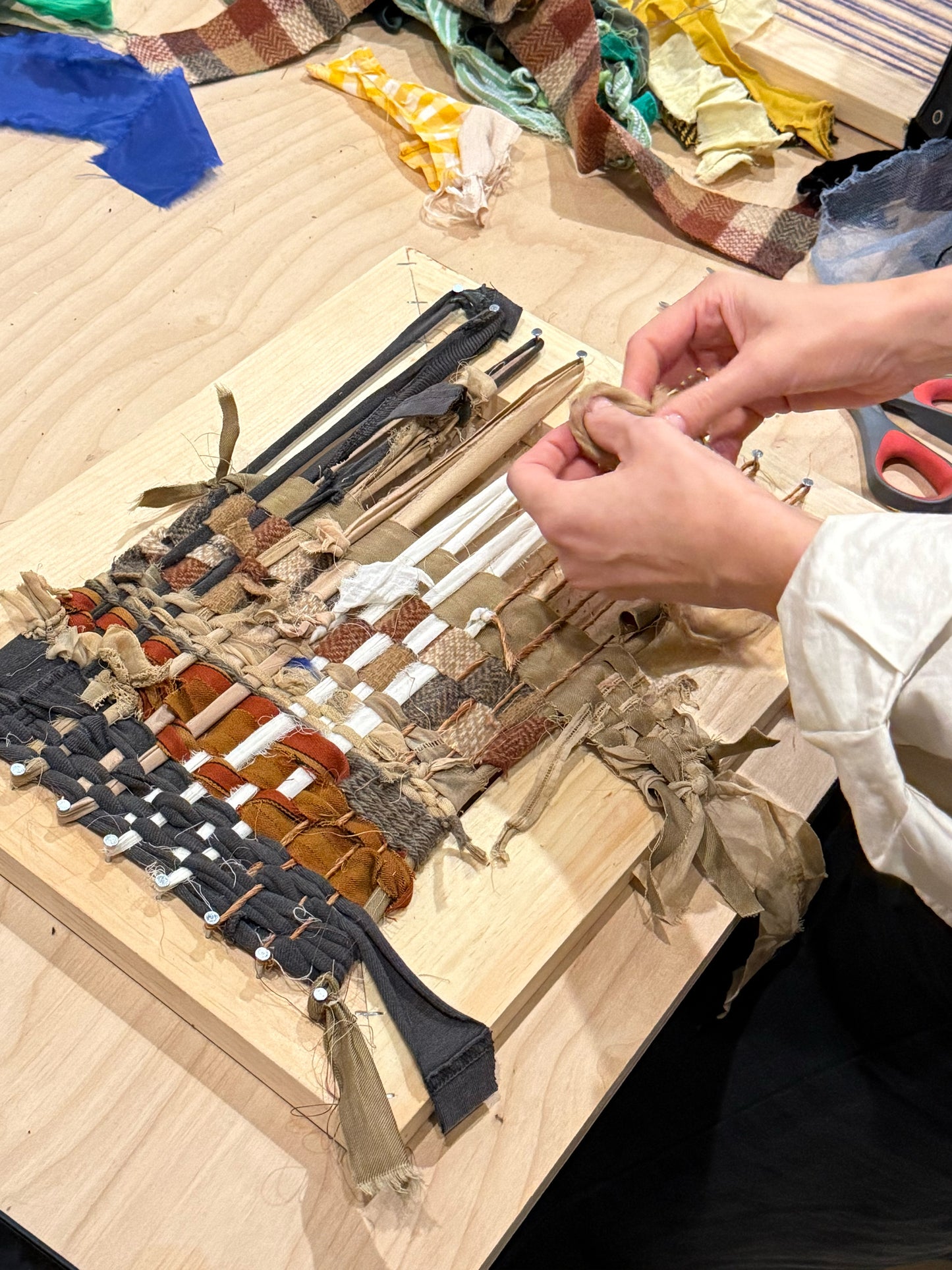 CASSANDRA MAYELA ALLEN | Intuitive Weaving